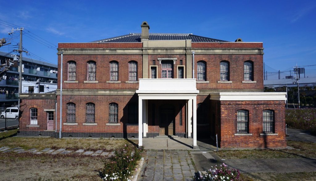 旧尼崎紡績本社事務所(写真提供：尼崎市教育委員会）