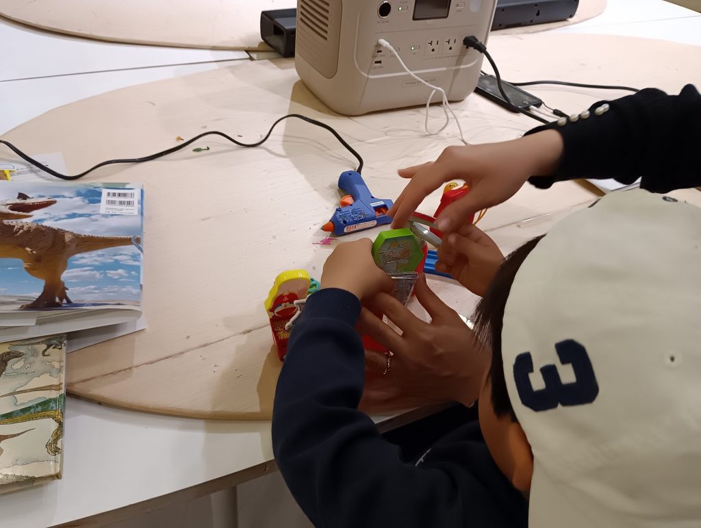 「創造ラボ」で作品をつくることもできる　誰でも参加OK