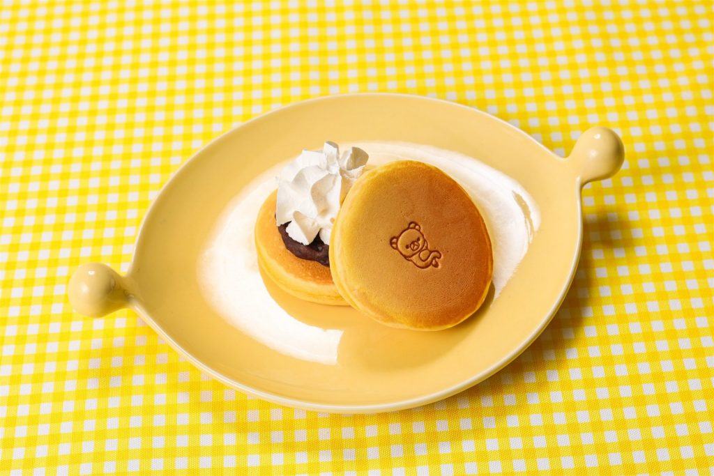 リラックマのあんこクリームホットケーキ　(C)2026 San-X Co., Ltd. All Rights Reserved.