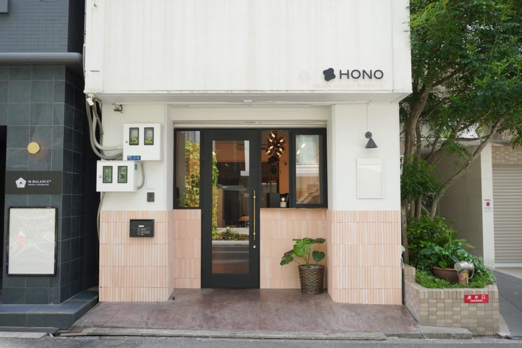 「HONO」オープン前の外観　提供：株式会社RAWCREW