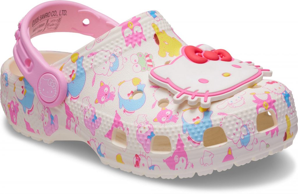 「ハローキティ アンド フレンズ パステル クラシック クロッグ」（22〜31cm・9900円、キッズサイズ・18〜21cm・7700円、トドラーサイズ・14〜17.5cm・7150円）　(C) 2026 SANRIO CO., LTD. APPROVAL NO. L670993
