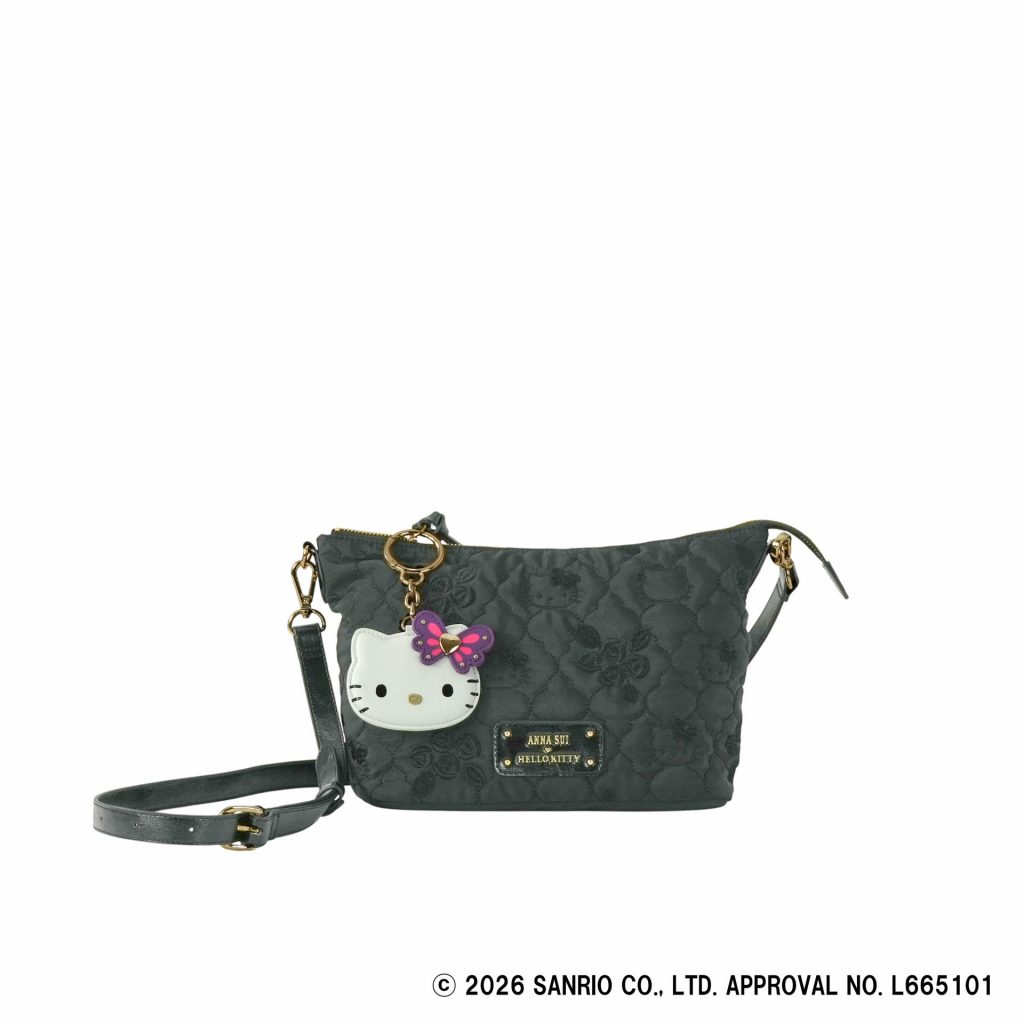 【ANNA SUI】HELLO KITTY「ショルダーバッグ」（2万2000円）