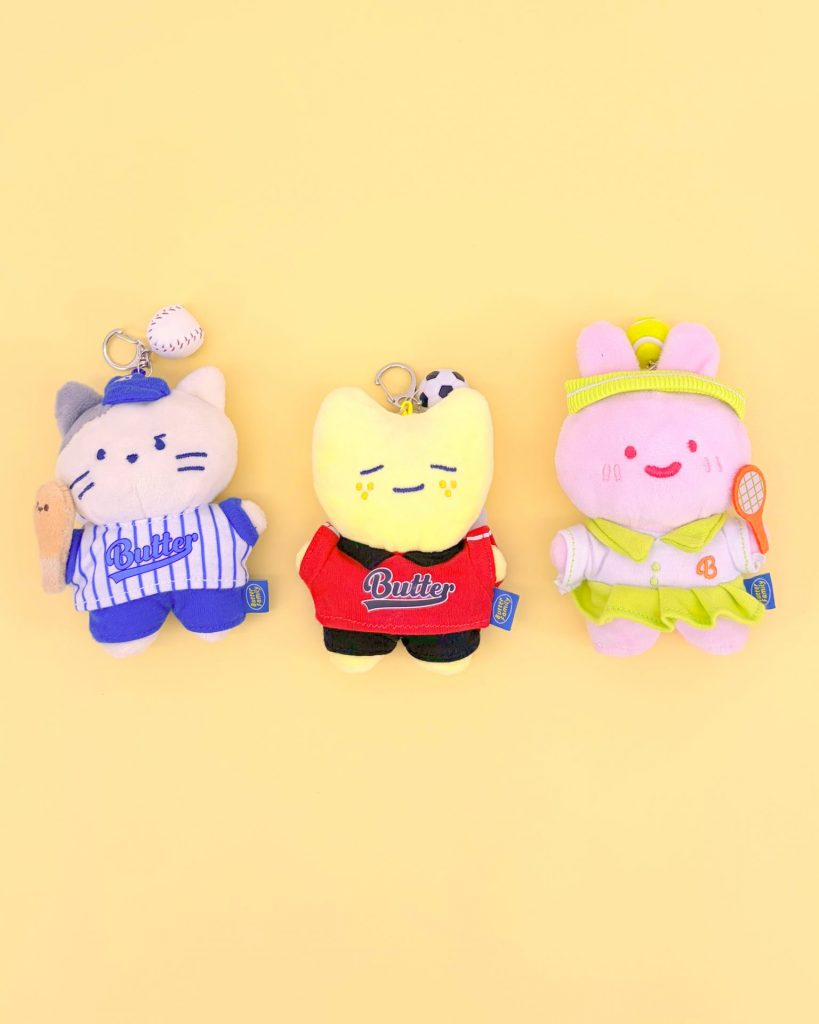 「プレイ Mサイズ キーホルダー」（各1650円）