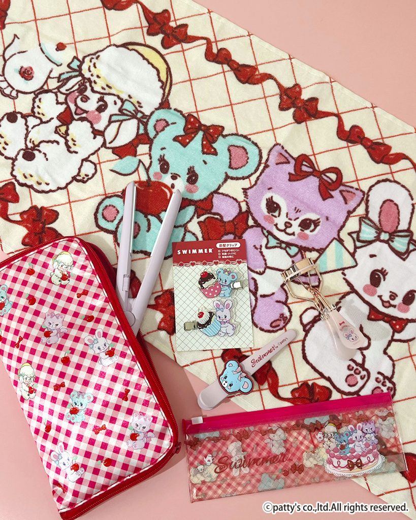 ヘアアイロンケース、フェイスタオル、歯ブラシセット、ロングヘアクリップ、アクリル前髪クリップ、まつげカーラー／各390円（税込429円）