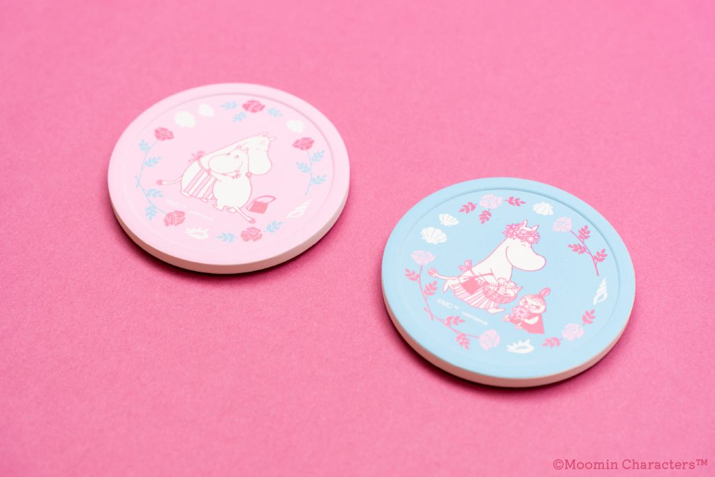 「吸水タイルコースター」（各1100円）