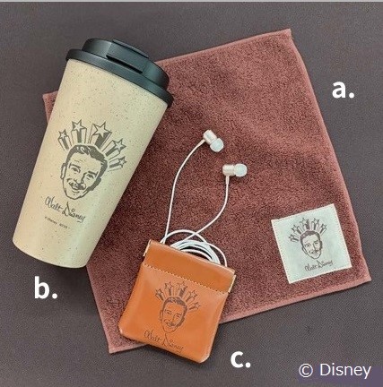 ウォルト〈スター〉a.「ミニタオル」（1430円）、b.「エコタンブラー」（1760円）、c.「バネ口ポーチ」（2860円）