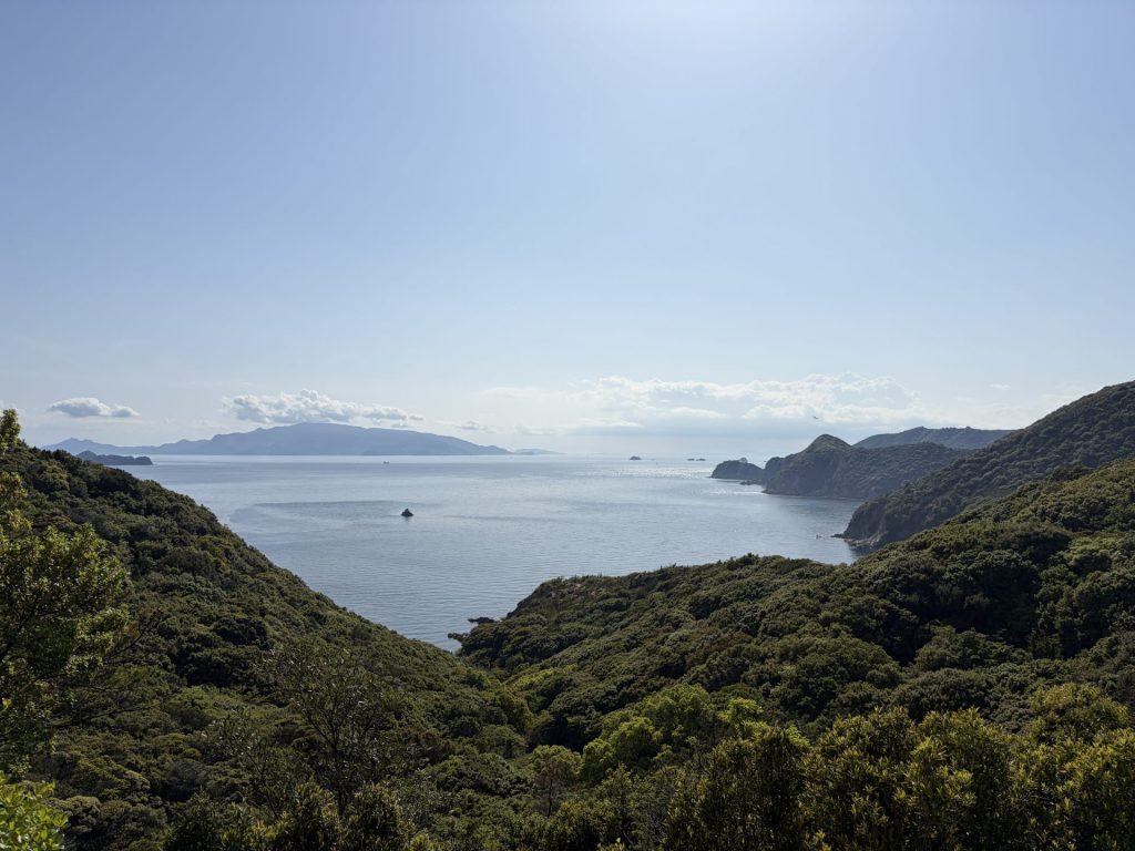 坊勢島の展望台からの景色
