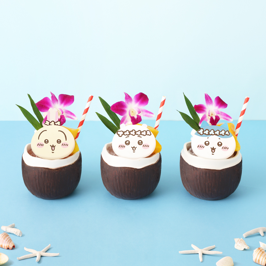 「南国風トロピカルドリンク」（各1320円）(C) nagano ️(C)ナガノ 2026「映画ちいかわ」製作委員会