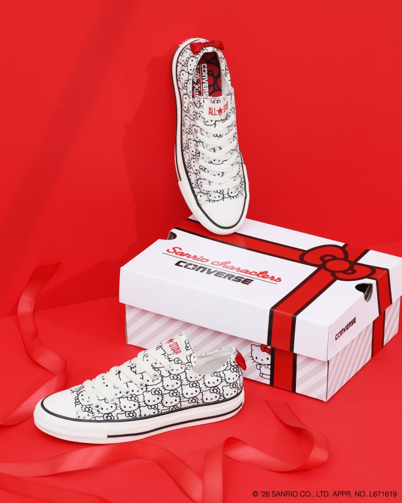 「ALL STAR OX / ハローキティ」（22〜26cm・1万3200円）