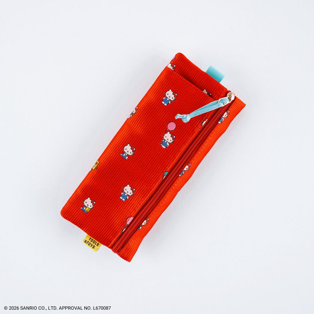 フラットペンケース comodo　(C)2026 SANRIO CO., LTD. APPROVAL NO. L670087