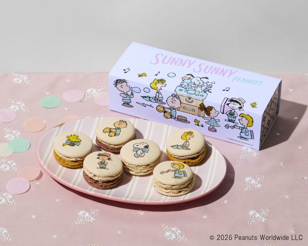 【グラモウディーズ】の「スヌーピーマカロンセット」（1944円） (C)2026 Peanuts Worldwide LLC
