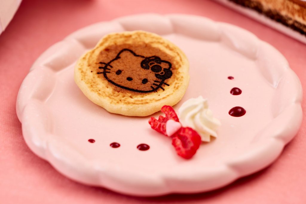 [ライブキッチンより提供] 「HELLO KITTY のハッピー♡パンケーキ」