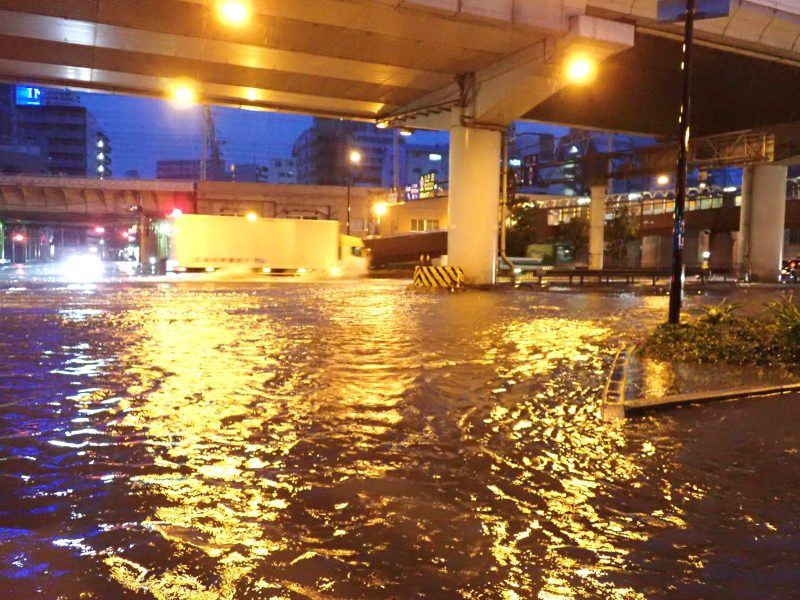 大雨洪水警報発令中 神戸 東川崎町交差点冠水 三上公也の朝は恋人 ラジオ関西 Jocr 558khz