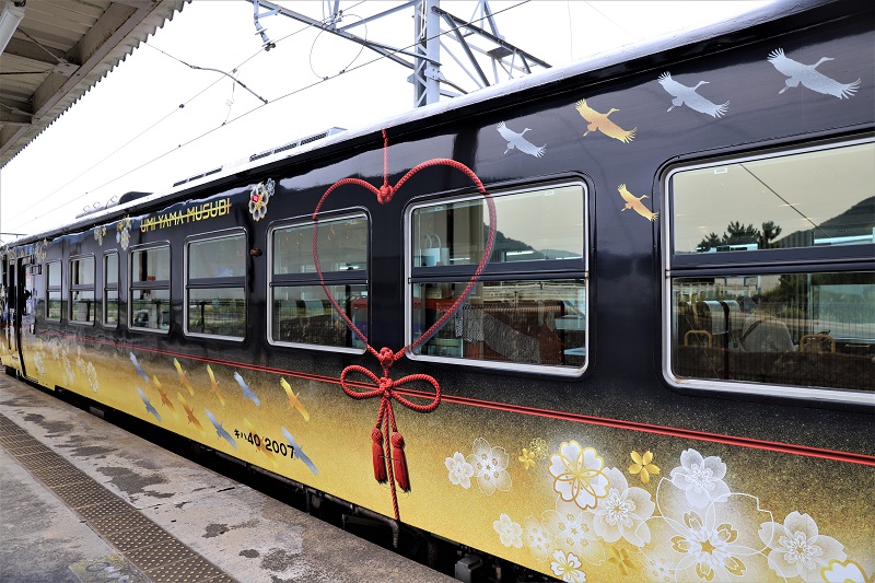 観光列車「うみやまむすび」車両で巡る「酒と海の宝箱」 | ラジオ関西