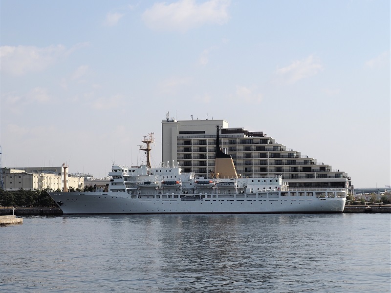 神戸港に停泊する練習帆船 海王丸 そしてあの艦船も 三上公也の朝は恋人 ラジオ関西 Jocr 558khz